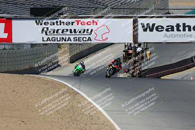 media/Jun-26-2022-CRA (Sun) [[122d0e5426]]/Race 13 (Expert 1000 Superbike)/Start Finish/